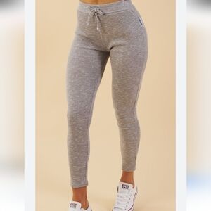 Gymshark Women's Lounge Pants Knit Jogger Size Medium Nude Cream
